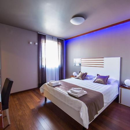 Luxury Rooms Silente Bacvice 2 斯普利特 外观 照片