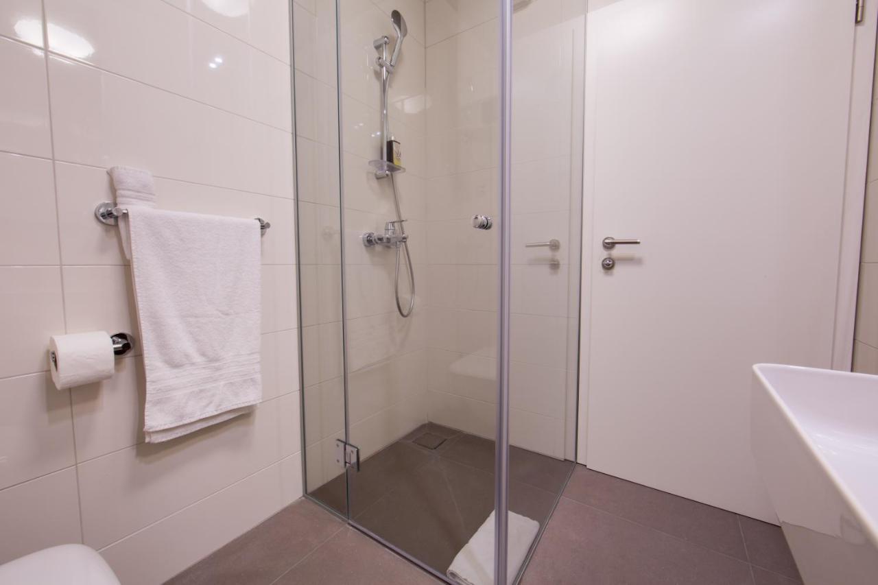 Luxury Rooms Silente Bacvice 2 斯普利特 外观 照片