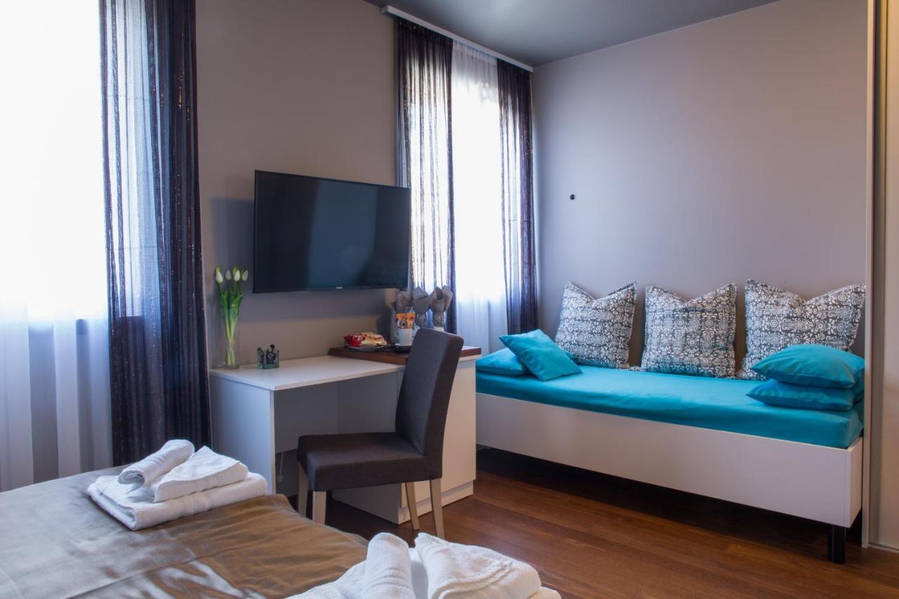 Luxury Rooms Silente Bacvice 2 斯普利特 外观 照片